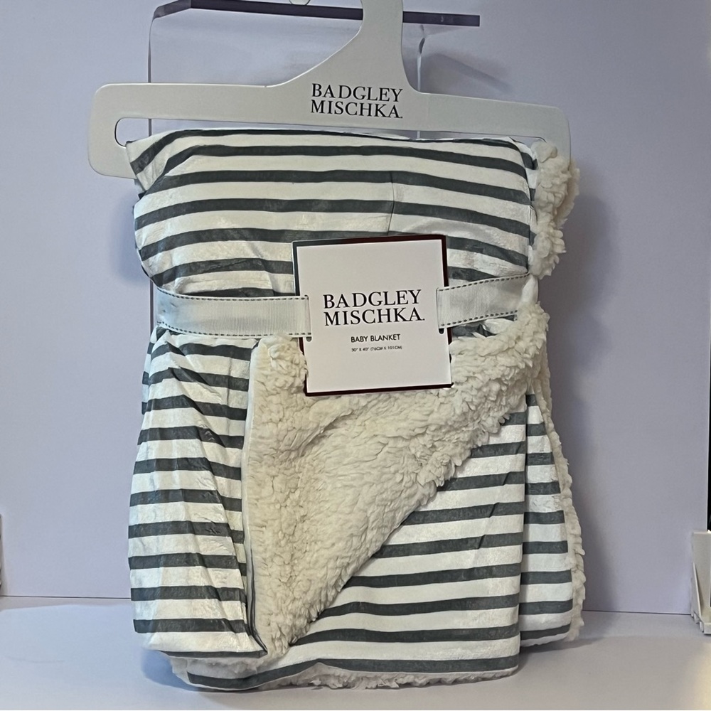 🆕Badgley Mischka Striped Plush Baby Blanket 30”x40” – Sherpa Lined